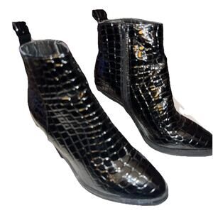 Shiny Black Almond Toe 4.5" Heel Ankle Boots -Snake skin Embossed US Sz 5 KRUSH